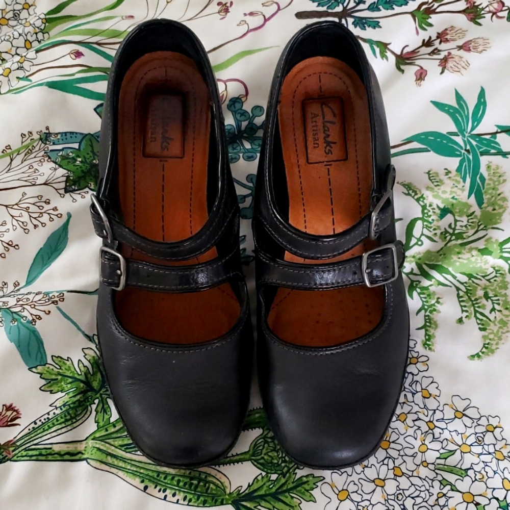 Clarks Artisan Women's Size 7.5 M Passion Double Strap Heels Mary Jane Shoes